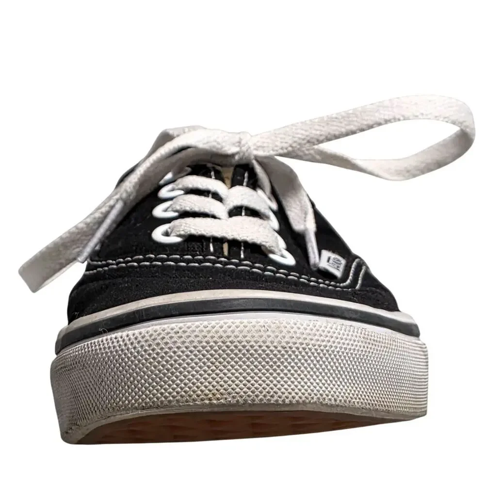 Vans Authentic Black White Skater Tennis Shoe Sneaker Men's Size 6.0 Women's 7.5